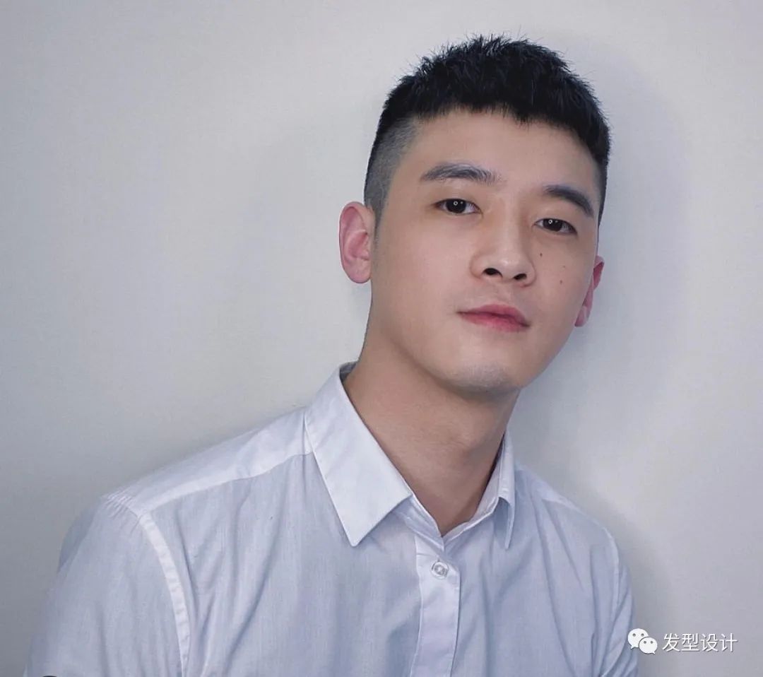 最新男士短发趋势,最新男士短发趋势，改变，自信与成就感的源泉