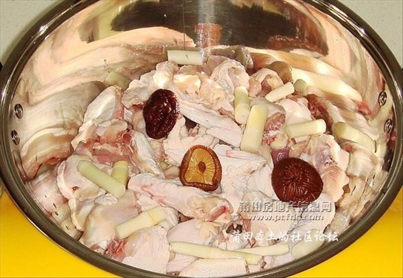 冰糖炖鸡新做法,冰糖炖鸡新做法，美味与健康并重