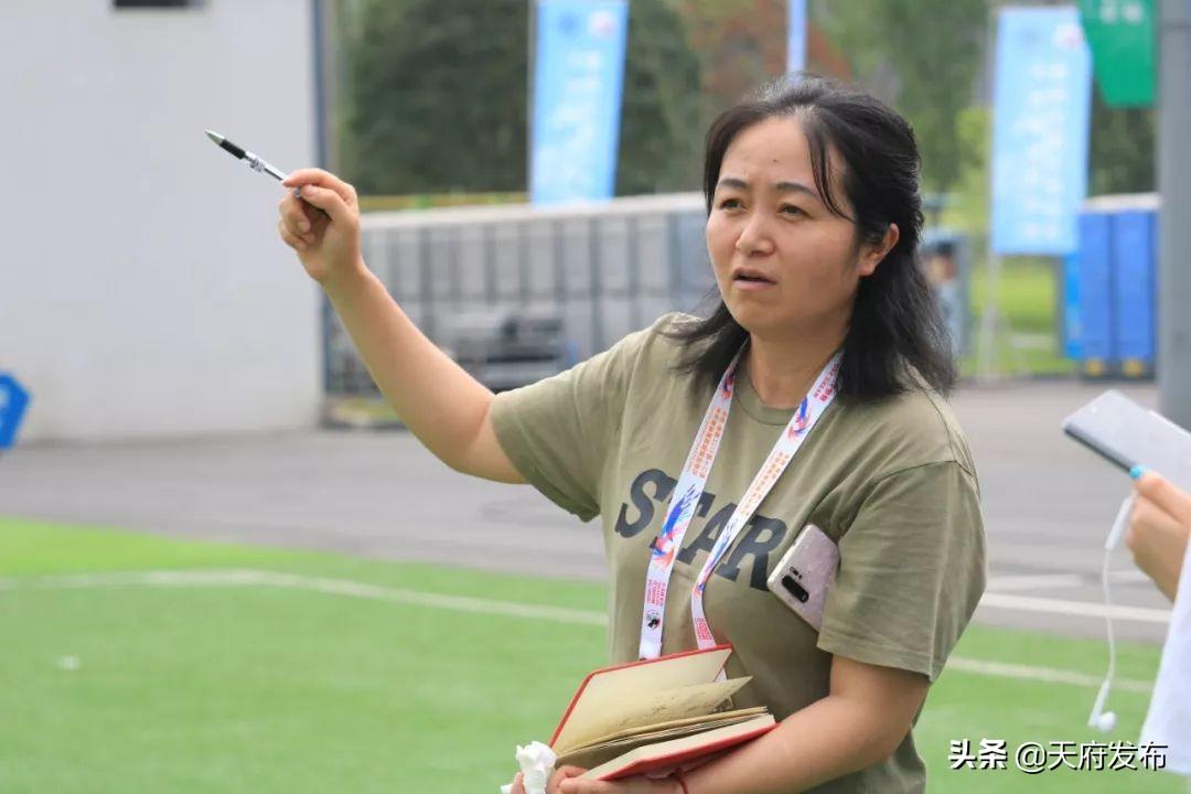 蒸桑拿比赛,蒸桑拿比赛，一场身体和意志的双重挑战